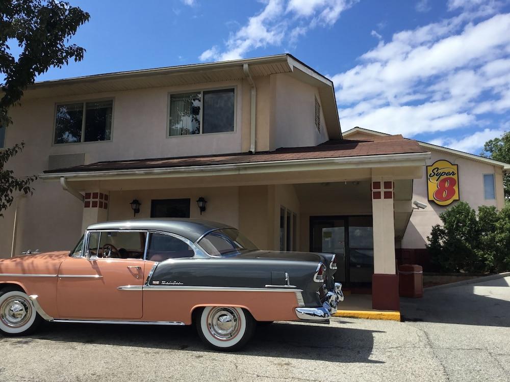 Мотель Super 8 By Wyndham Newburgh/West Point Stewart Intl Airport Экстерьер фото